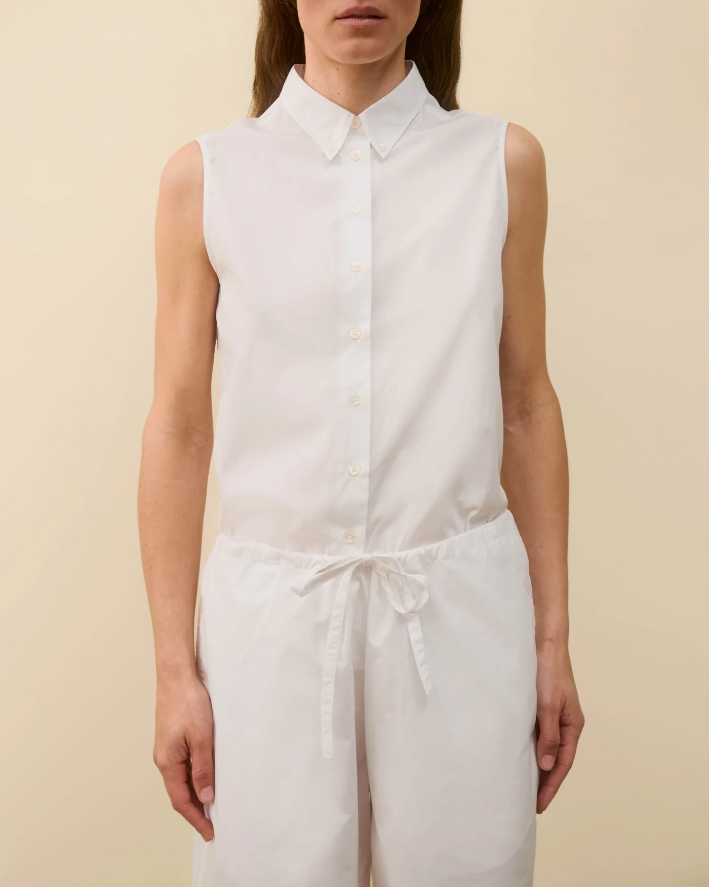 CASTA SLEEVELESS SHIRT | White - Image 4