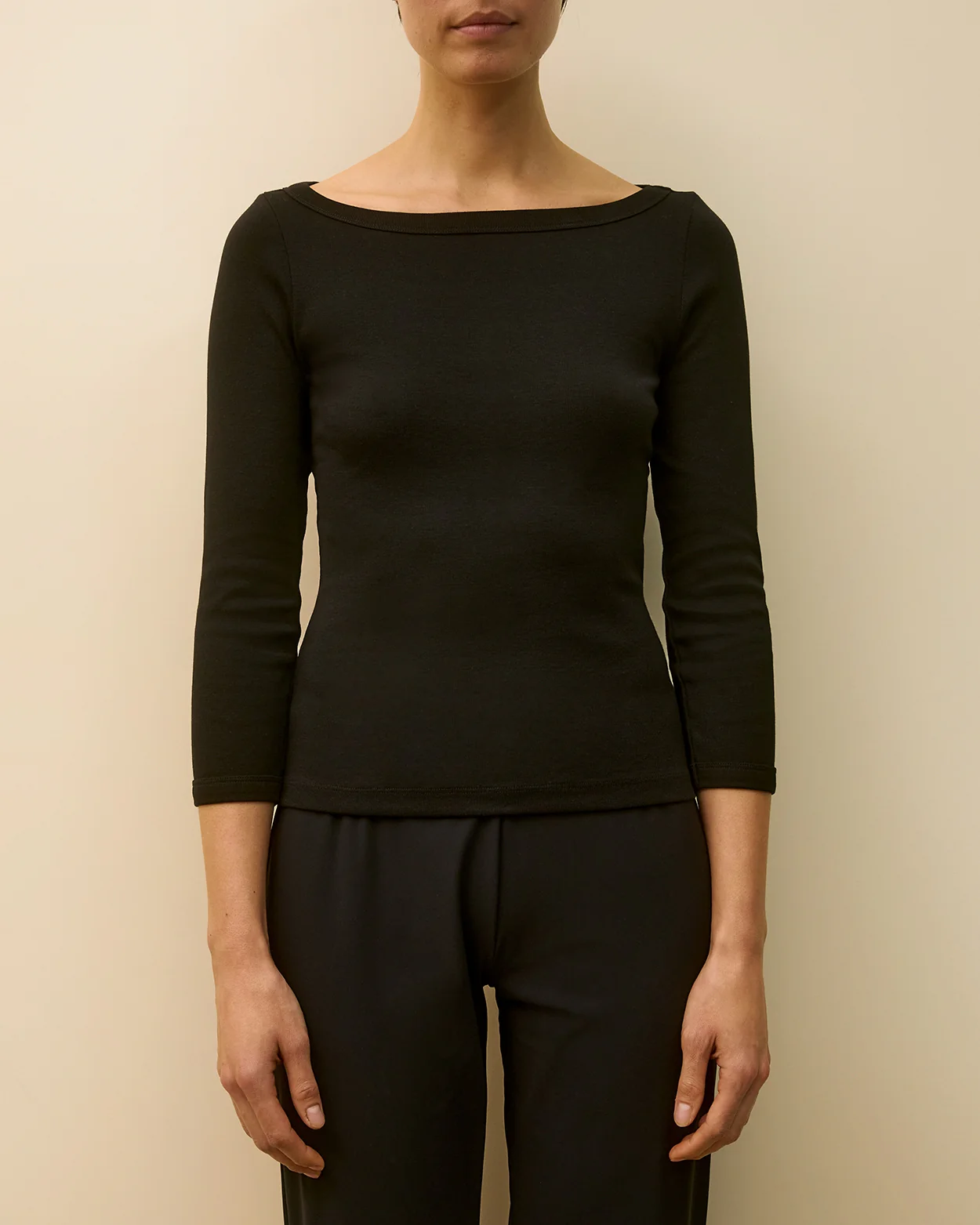 STEFFI TEE | Black - Image 4